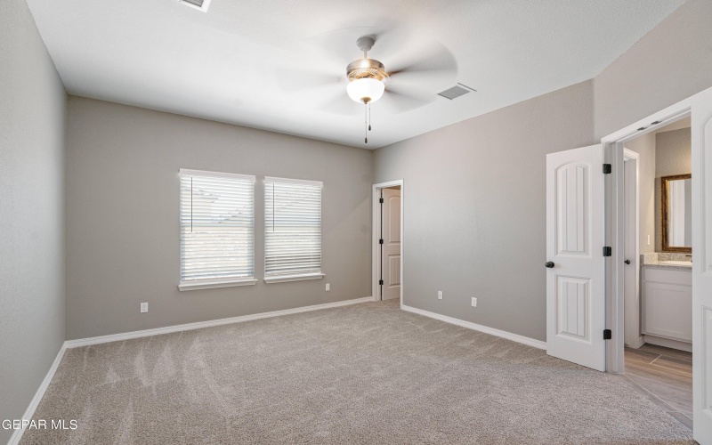 13821 Summer Valley Avenue, El Paso, TX 79928, 4 Habitaciones Habitaciones , ,3 BañosBaños,Residential,En Venta,13821 Summer Valley Avenue,921115