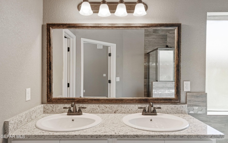 13821 Summer Valley Avenue, El Paso, TX 79928, 4 Habitaciones Habitaciones , ,3 BañosBaños,Residential,En Venta,13821 Summer Valley Avenue,921115
