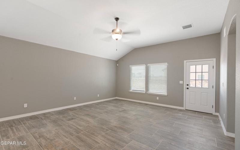 13821 Summer Valley Avenue, El Paso, TX 79928, 4 Habitaciones Habitaciones , ,3 BañosBaños,Residential,En Venta,13821 Summer Valley Avenue,921115