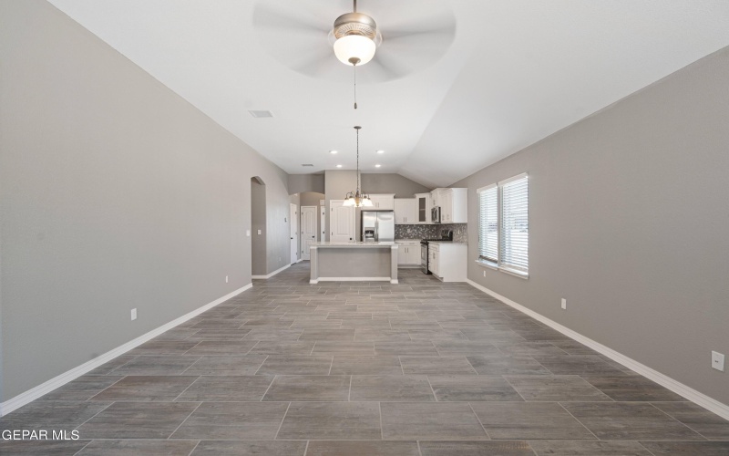 13821 Summer Valley Avenue, El Paso, TX 79928, 4 Habitaciones Habitaciones , ,3 BañosBaños,Residential,En Venta,13821 Summer Valley Avenue,921115