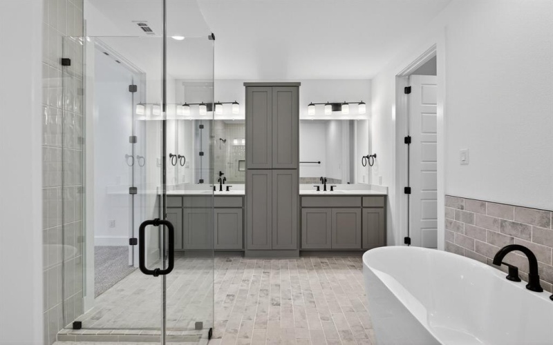 1837 Rustic Vine Road, Mesquite, TX 75181, 5 Bedrooms Bedrooms, ,3 BathroomsBathrooms,Residential,For Sale,1837 Rustic Vine Road,0,21078376