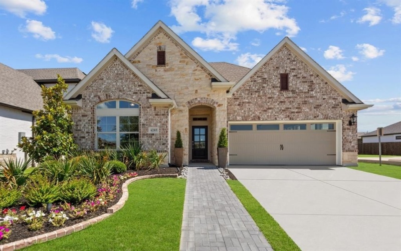 6205 Whitebrush Place, Fort Worth, TX 76123, 3 Bedrooms Bedrooms, ,2 BathroomsBathrooms,Residential,For Sale,6205 Whitebrush Place,0,21078387