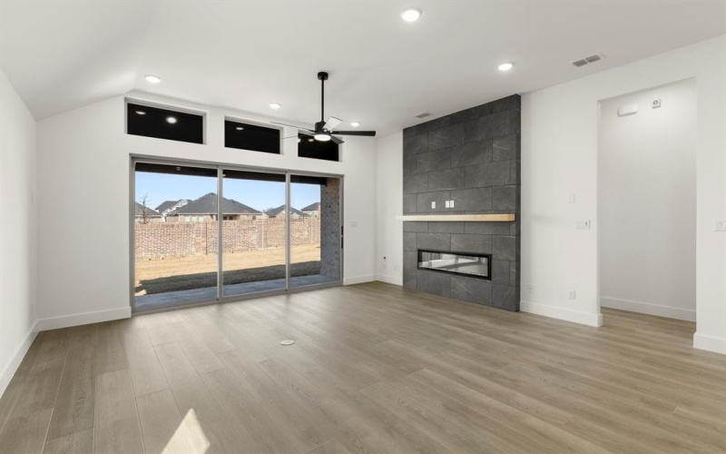 1704 Canals Drive, Little Elm, TX 75068, 4 Bedrooms Bedrooms, ,3 BathroomsBathrooms,Residential,For Sale,1704 Canals Drive,0,21078434