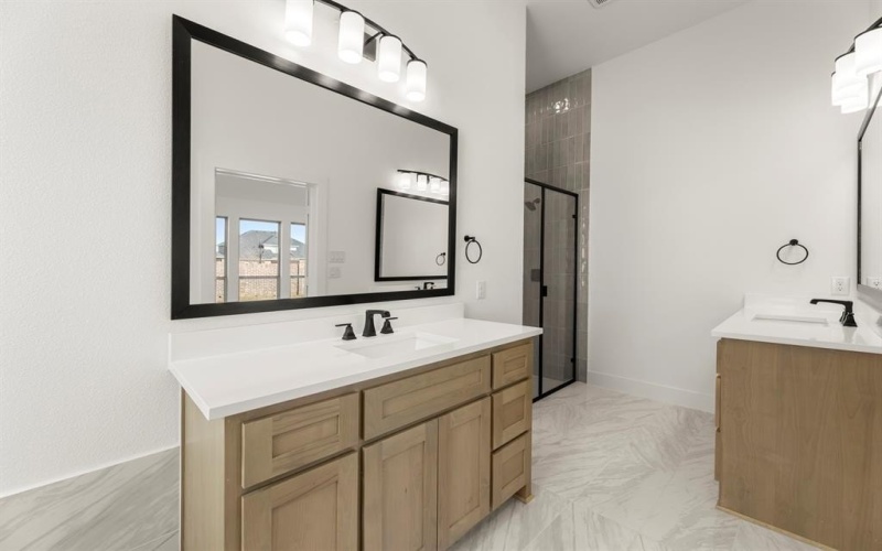 1704 Canals Drive, Little Elm, TX 75068, 4 Bedrooms Bedrooms, ,3 BathroomsBathrooms,Residential,For Sale,1704 Canals Drive,0,21078434