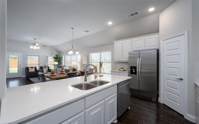 14549 Flossie Street, Pilot Point, TX 75009, 4 Bedrooms Bedrooms, ,2 BathroomsBathrooms,Residential,For Sale,14549 Flossie Street,0,21078478