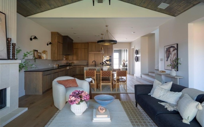 2971 Kosse Court, Grapevine, TX 76051, 4 Bedrooms Bedrooms, ,5 BathroomsBathrooms,Residential,For Sale,2971 Kosse Court,0,21078575