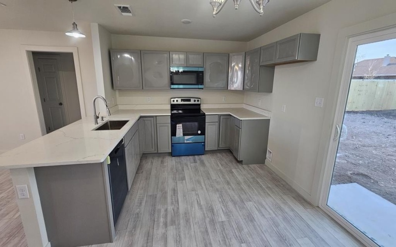 1718 La Follette St, San Angelo, TX 76905, 3 Habitaciones Habitaciones , ,2 BañosBaños,Residential,En Venta,1718 La Follette St,0,129270