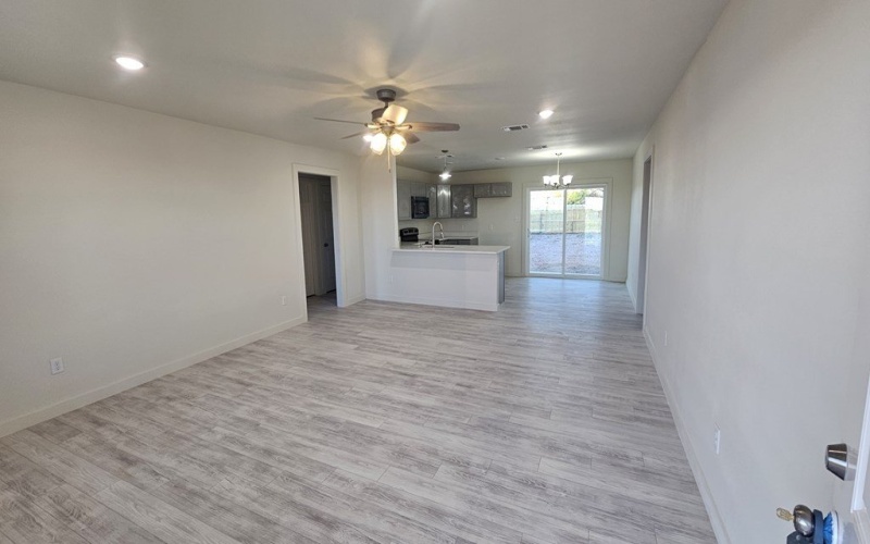 1722 La Follette St, San Angelo, TX 76905, 3 Habitaciones Habitaciones , ,2 BañosBaños,Residential,En Venta,1722 La Follette St,0,129271