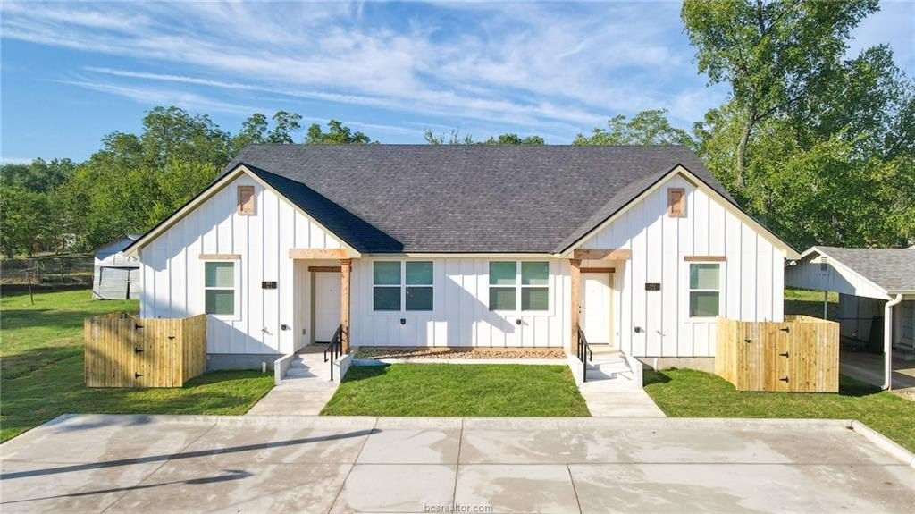 603 North Echols Street #A and B, Caldwell, TX 77836, ,Residential Multi Family,For Sale,603 North Echols Street,0,25010209