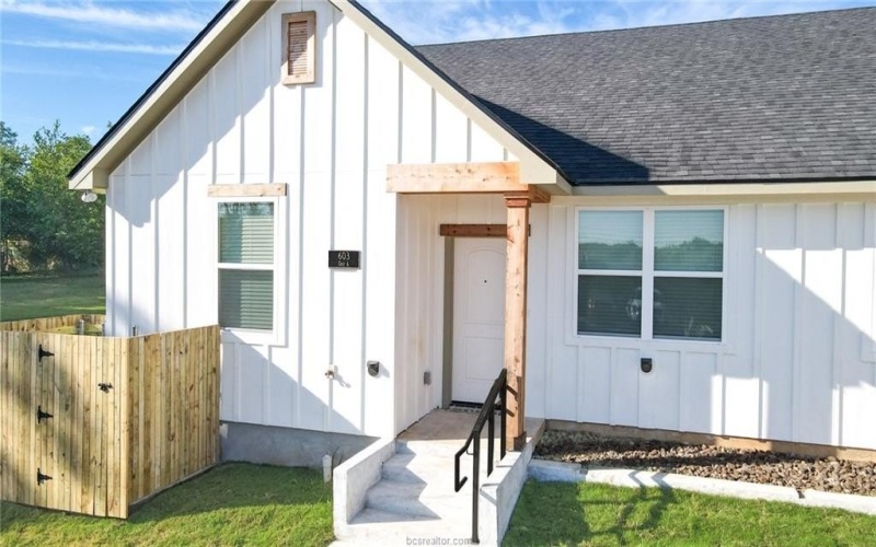 603 North Echols Street #A and B, Caldwell, TX 77836, ,Residential Multi Family,For Sale,603 North Echols Street,0,25010209