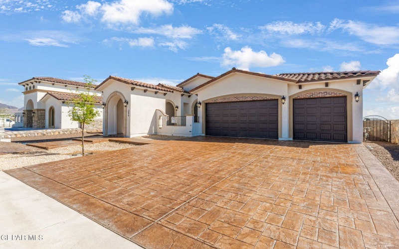304 RIO DEL RANCHO Court, El Paso, TX 79932, 5 Bedrooms Bedrooms, ,1 BathroomBathrooms,Residential,For Sale,304 RIO DEL RANCHO Court,0,930710