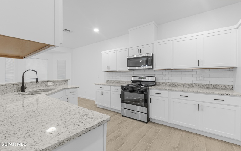 471 HUEREQUE Drive unit: #A ##A, Socorro, TX 79927, 3 Bedrooms Bedrooms, ,2 BathroomsBathrooms,Residential Multi Family,For Sale,471 HUEREQUE Drive unit: #A,0,931518