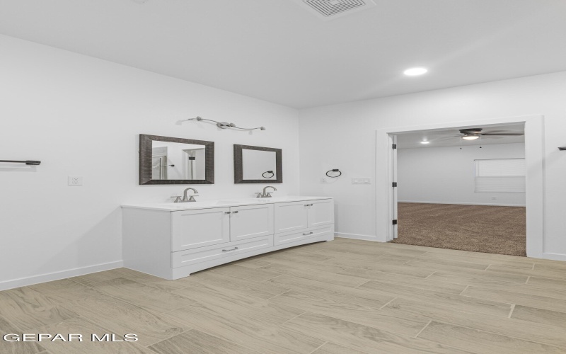 471 HUEREQUE Drive unit: #A ##A, Socorro, TX 79927, 3 Bedrooms Bedrooms, ,2 BathroomsBathrooms,Residential Multi Family,For Sale,471 HUEREQUE Drive unit: #A,0,931518