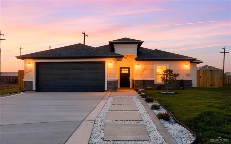 2112 N 28th Street, Hidalgo, TX 78557, 3 Bedrooms Bedrooms, ,2 BathroomsBathrooms,Residential,For Sale,2112 N 28th Street,0,482447