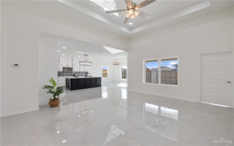 2112 N 28th Street, Hidalgo, TX 78557, 3 Bedrooms Bedrooms, ,2 BathroomsBathrooms,Residential,For Sale,2112 N 28th Street,0,482447