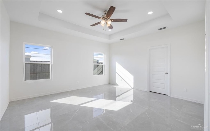 2112 N 28th Street, Hidalgo, TX 78557, 3 Bedrooms Bedrooms, ,2 BathroomsBathrooms,Residential,For Sale,2112 N 28th Street,0,482447