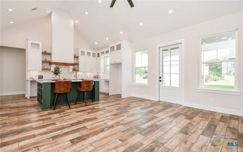 595 Buckskin Drive, Palacios, TX 77465, 3 Bedrooms Bedrooms, ,2 BathroomsBathrooms,Residential,For Sale,595 Buckskin Drive,0,594537