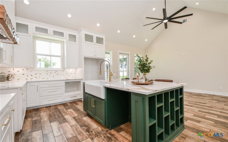 595 Buckskin Drive, Palacios, TX 77465, 3 Bedrooms Bedrooms, ,2 BathroomsBathrooms,Residential,For Sale,595 Buckskin Drive,0,594537