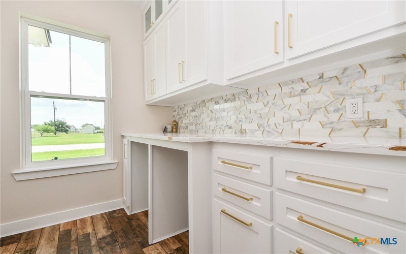 595 Buckskin Drive, Palacios, TX 77465, 3 Bedrooms Bedrooms, ,2 BathroomsBathrooms,Residential,For Sale,595 Buckskin Drive,0,594537