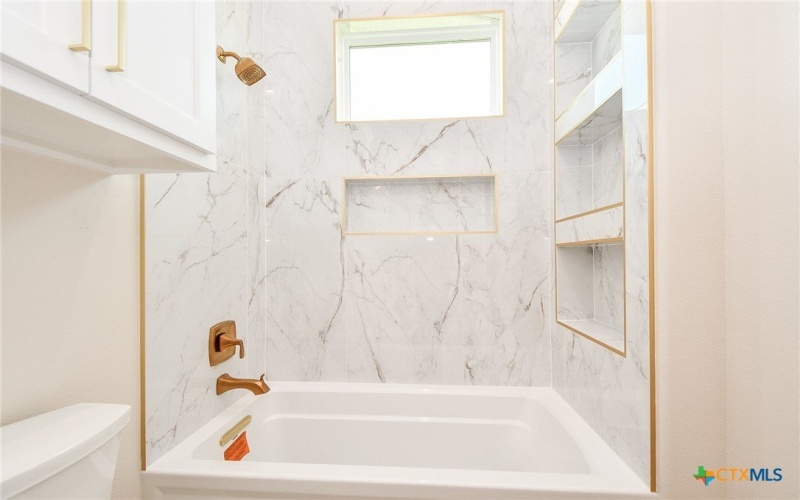 595 Buckskin Drive, Palacios, TX 77465, 3 Bedrooms Bedrooms, ,2 BathroomsBathrooms,Residential,For Sale,595 Buckskin Drive,0,594537