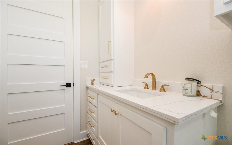 595 Buckskin Drive, Palacios, TX 77465, 3 Bedrooms Bedrooms, ,2 BathroomsBathrooms,Residential,For Sale,595 Buckskin Drive,0,594537