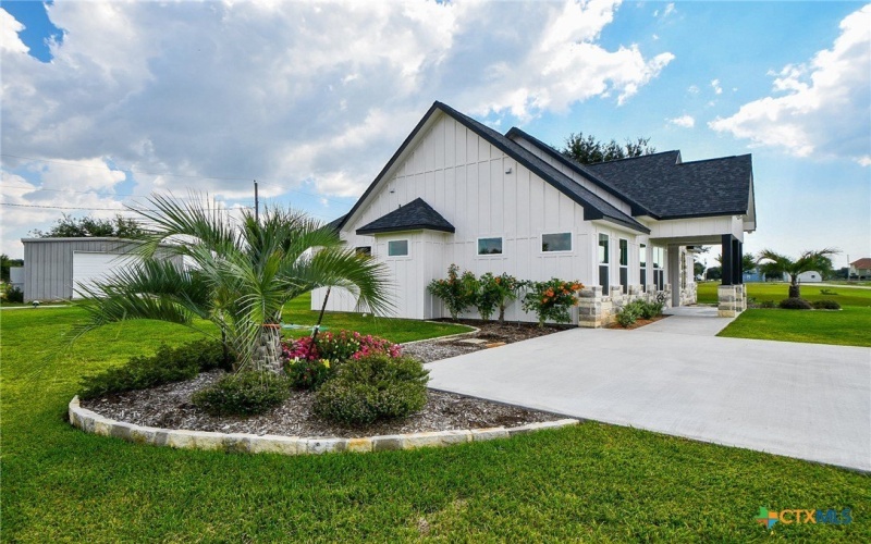 595 Buckskin Drive, Palacios, TX 77465, 3 Bedrooms Bedrooms, ,2 BathroomsBathrooms,Residential,For Sale,595 Buckskin Drive,0,594537