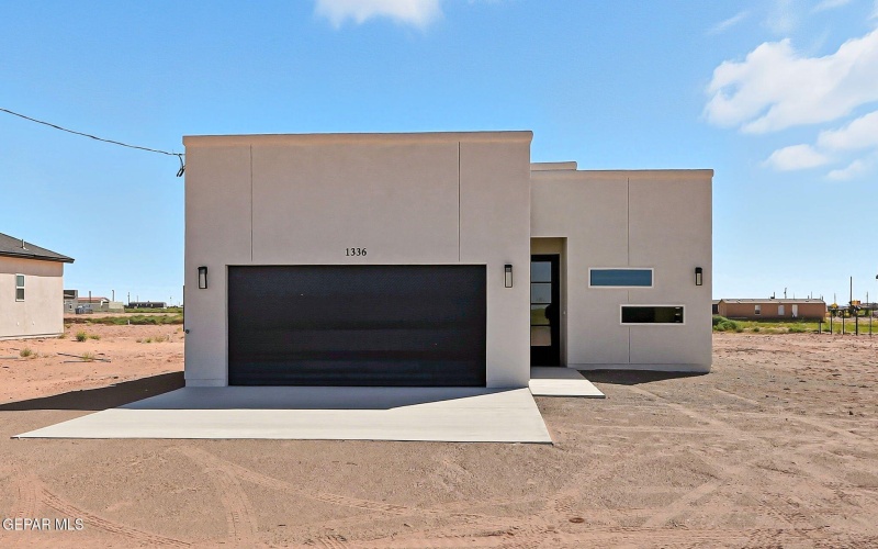 1336 Syrian Desert Drive, Chaparral, NM 88081, 4 Habitaciones Habitaciones , ,1 BañoBaños,Residential,En Venta,1336 Syrian Desert Drive,0,931521