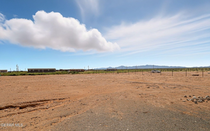 1336 Syrian Desert Drive, Chaparral, NM 88081, 4 Habitaciones Habitaciones , ,1 BañoBaños,Residential,En Venta,1336 Syrian Desert Drive,0,931521