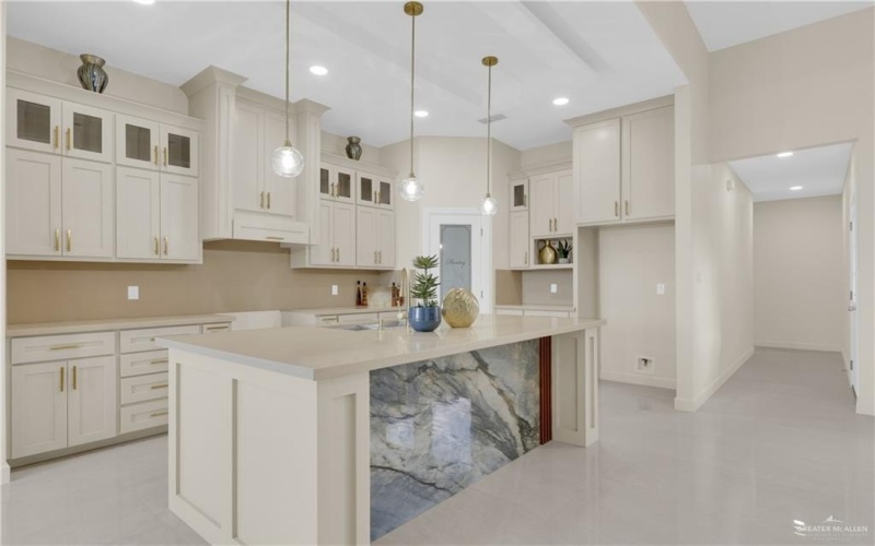 2908 E Uva Avenue, Hidalgo, TX 78557, 3 Bedrooms Bedrooms, ,2 BathroomsBathrooms,Residential,For Sale,2908 E Uva Avenue,0,482606