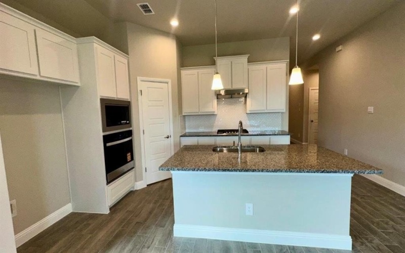 2617 MCCORMICK Street, Denton, TX 76205, 4 Bedrooms Bedrooms, ,2 BathroomsBathrooms,Residential,For Sale,2617 MCCORMICK Street,0,21075420