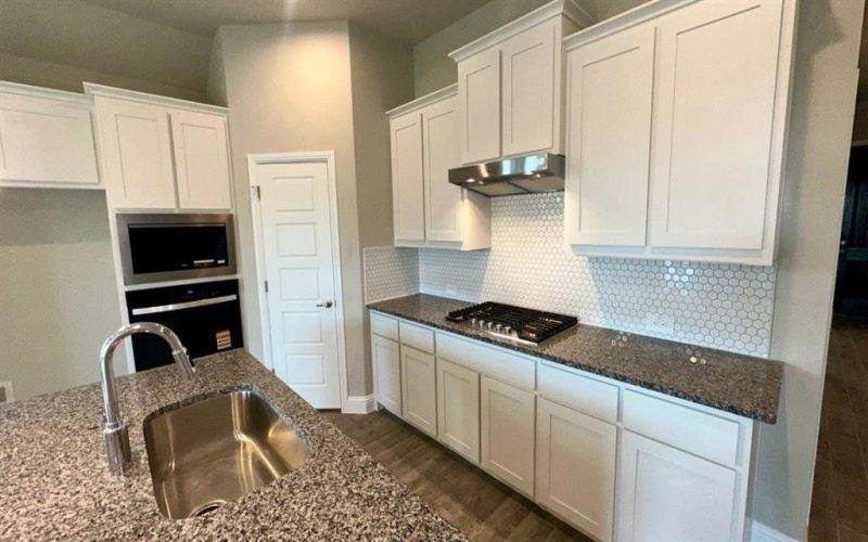 2617 MCCORMICK Street, Denton, TX 76205, 4 Bedrooms Bedrooms, ,2 BathroomsBathrooms,Residential,For Sale,2617 MCCORMICK Street,0,21075420