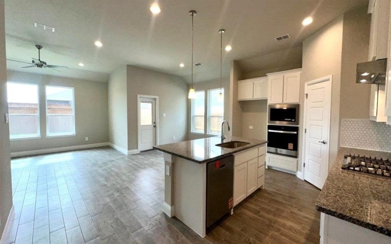2617 MCCORMICK Street, Denton, TX 76205, 4 Bedrooms Bedrooms, ,2 BathroomsBathrooms,Residential,For Sale,2617 MCCORMICK Street,0,21075420