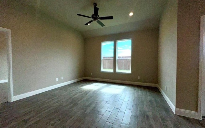 2617 MCCORMICK Street, Denton, TX 76205, 4 Bedrooms Bedrooms, ,2 BathroomsBathrooms,Residential,For Sale,2617 MCCORMICK Street,0,21075420