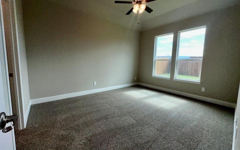 2617 MCCORMICK Street, Denton, TX 76205, 4 Bedrooms Bedrooms, ,2 BathroomsBathrooms,Residential,For Sale,2617 MCCORMICK Street,0,21075420