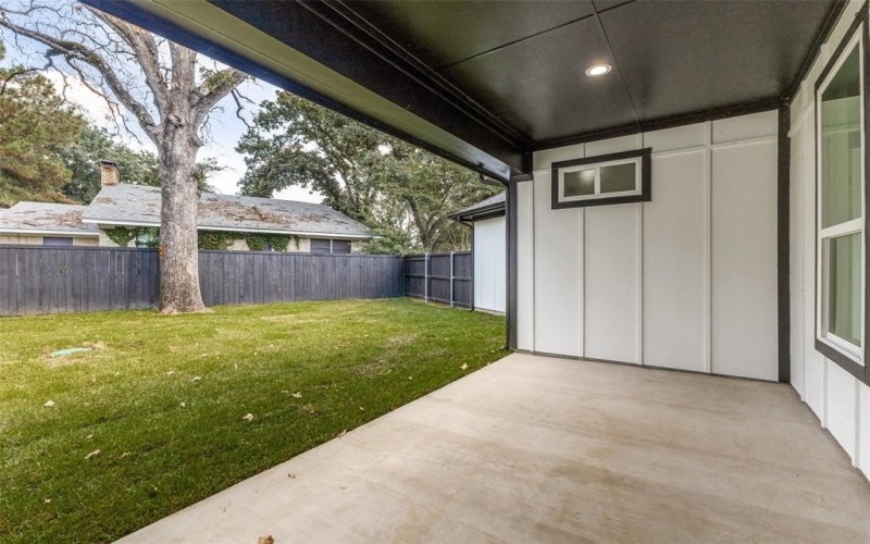 18508 Hickory Circle, Kemp, TX 75143, 5 Bedrooms Bedrooms, ,3 BathroomsBathrooms,Residential,For Sale,18508 Hickory Circle,0,21078390