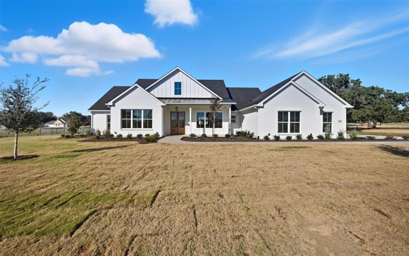 1033 Arbor Vista Drive, Azle, TX 76023, 4 Habitaciones Habitaciones , ,2 BañosBaños,Residential,En Venta,1033 Arbor Vista Drive,0,21078689