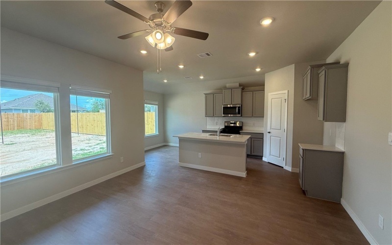 142 Key Largo Drive, Rockport, TX 78382, 3 Bedrooms Bedrooms, ,2 BathroomsBathrooms,Residential,For Sale,142 Key Largo Drive,0,465961