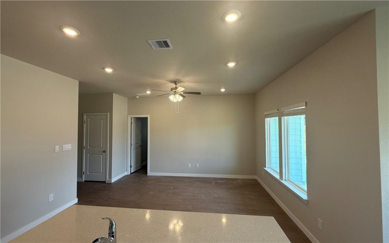 142 Key Largo Drive, Rockport, TX 78382, 3 Bedrooms Bedrooms, ,2 BathroomsBathrooms,Residential,For Sale,142 Key Largo Drive,0,465961