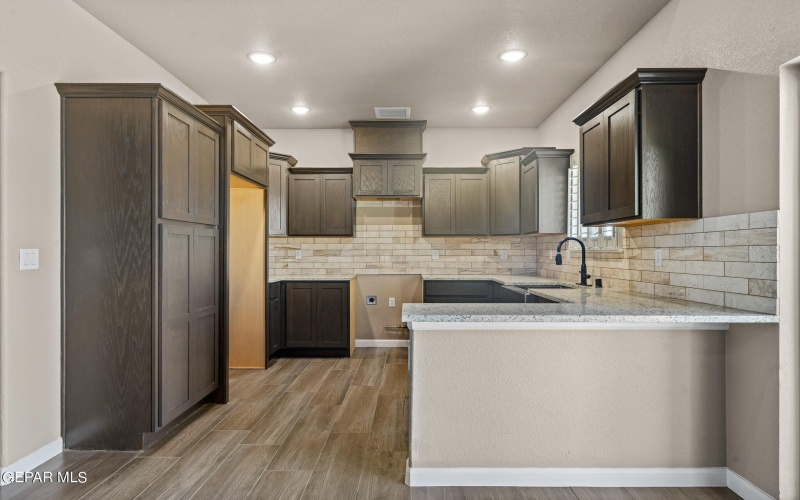 2501 TONY HARPER Street, El Paso, TX 79938, 4 Habitaciones Habitaciones , ,2 BañosBaños,Residential,En Venta,2501 TONY HARPER Street,0,886783