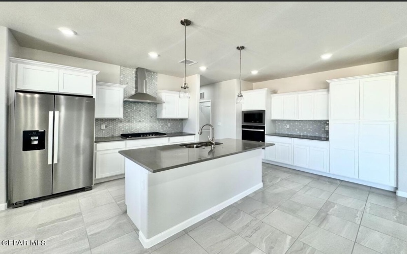 14613 Tierra Nectar Avenue, El Paso, TX 79938, 5 Habitaciones Habitaciones , ,3 BañosBaños,Residential,En Venta,14613 Tierra Nectar Avenue,0,919685