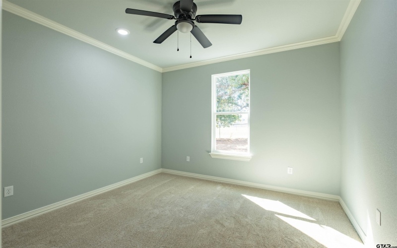 1003 Karen Dr, Lindale, TX 75771, 3 Bedrooms Bedrooms, ,2 BathroomsBathrooms,Residential,For Sale,1003 Karen Dr,0,25014908