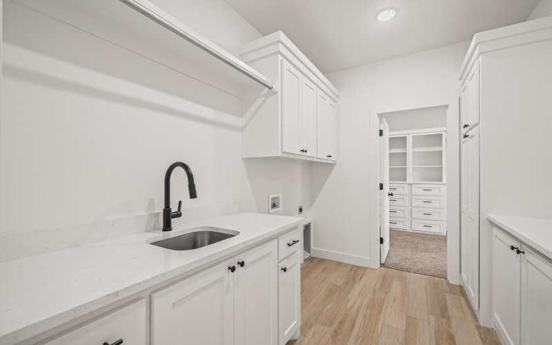 1214 W Hardin, Lubbock, TX 79403, 3 Habitaciones Habitaciones , ,2 BañosBaños,Residential,En Venta,1214 W Hardin,0,202561402