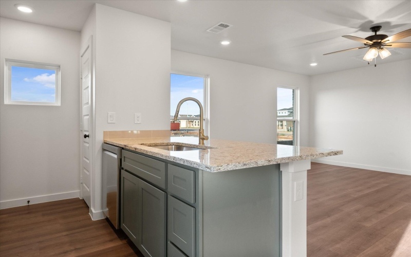 13908 Flint Avenue, Lubbock, TX 79423, 2 Habitaciones Habitaciones , ,2 BañosBaños,Residential,En Venta,13908 Flint Avenue,0,202561426