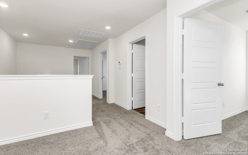 4662 OTRA OTRA DRIVE, San Antonio, TX 78221, 3 Habitaciones Habitaciones , ,2 BañosBaños,Residential,En Venta,4662 OTRA OTRA DRIVE,0,1912951