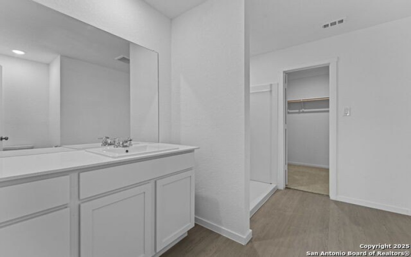7614 Bohemian Grove, San Antonio, TX 78227, 4 Habitaciones Habitaciones , ,2 BañosBaños,Residential,En Venta,7614 Bohemian Grove,0,1913126
