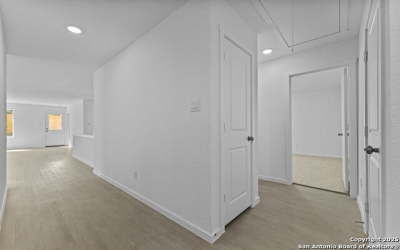 7614 Bohemian Grove, San Antonio, TX 78227, 4 Habitaciones Habitaciones , ,2 BañosBaños,Residential,En Venta,7614 Bohemian Grove,0,1913126