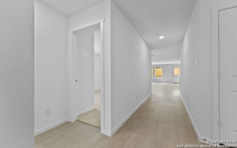 7614 Bohemian Grove, San Antonio, TX 78227, 4 Habitaciones Habitaciones , ,2 BañosBaños,Residential,En Venta,7614 Bohemian Grove,0,1913126