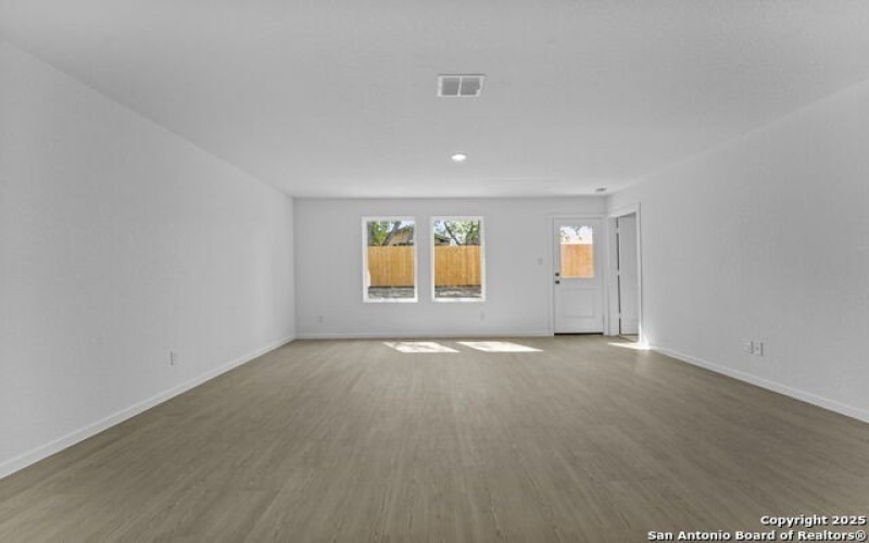 7614 Bohemian Grove, San Antonio, TX 78227, 4 Habitaciones Habitaciones , ,2 BañosBaños,Residential,En Venta,7614 Bohemian Grove,0,1913126