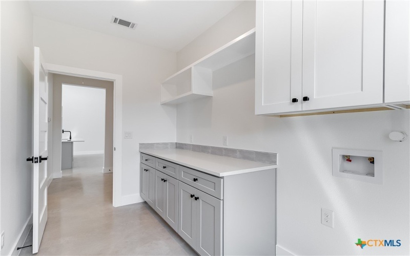 155 W Hickory Drive, Granite Shoals, TX 78654, 4 Bedrooms Bedrooms, ,3 BathroomsBathrooms,Residential,For Sale,155 W Hickory Drive,0,594553