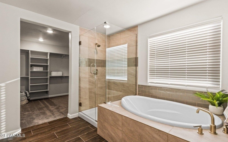 13312 Emerald Water Court, Horizon City, TX 79928, 4 Bedrooms Bedrooms, ,2 BathroomsBathrooms,Residential,For Sale,13312 Emerald Water Court,0,931572